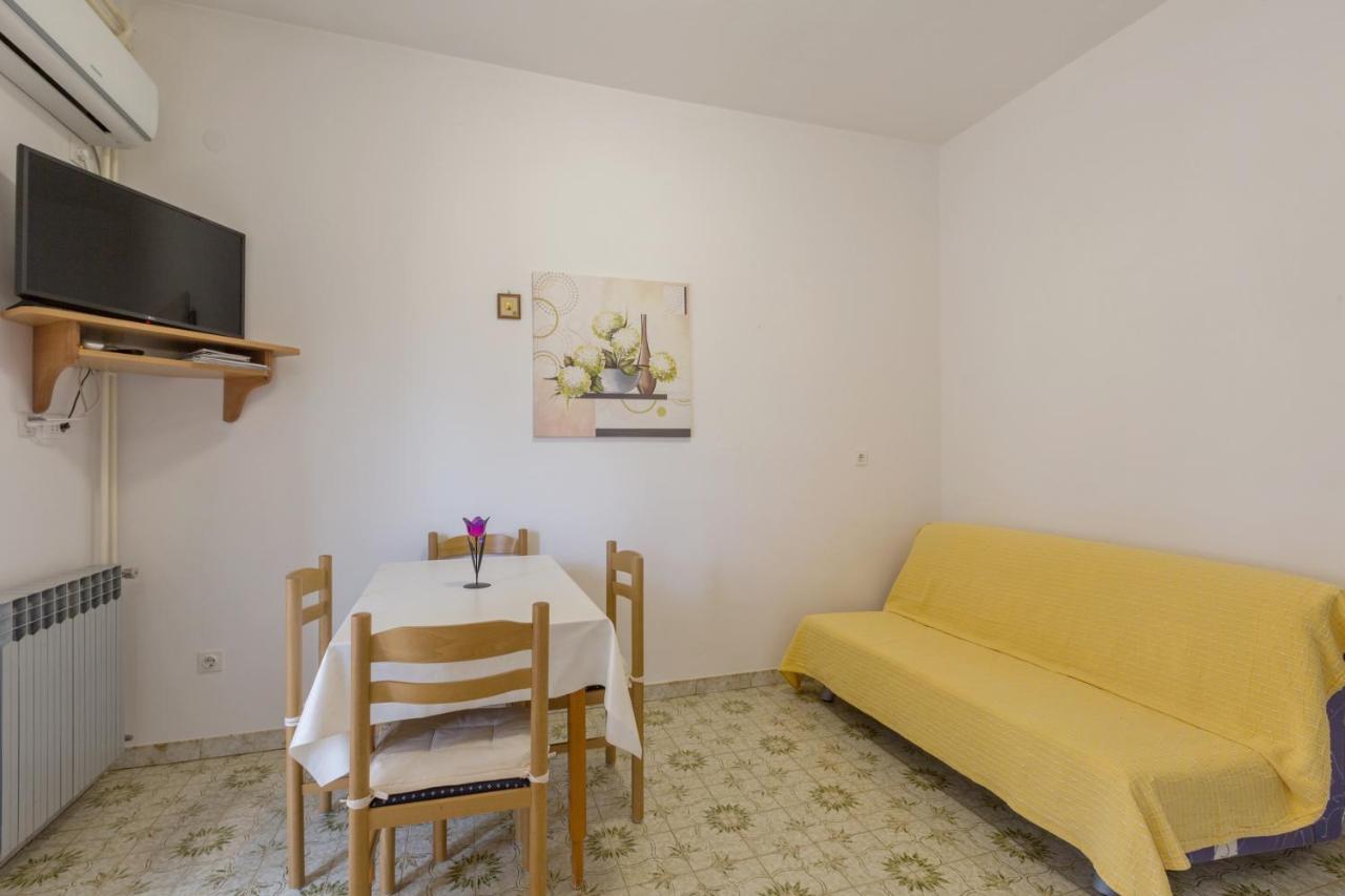 Apartments With A Parking Space Kukci, Porec - 7166 Nova Vas  Екстер'єр фото